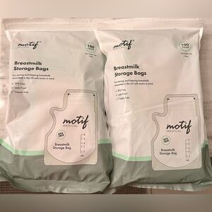 New! Motif Breastmilk Storage Bags